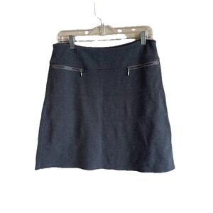 Athleta Strata Skirt Women's Size Medium Gray Zip Pockets 20" Length EUC